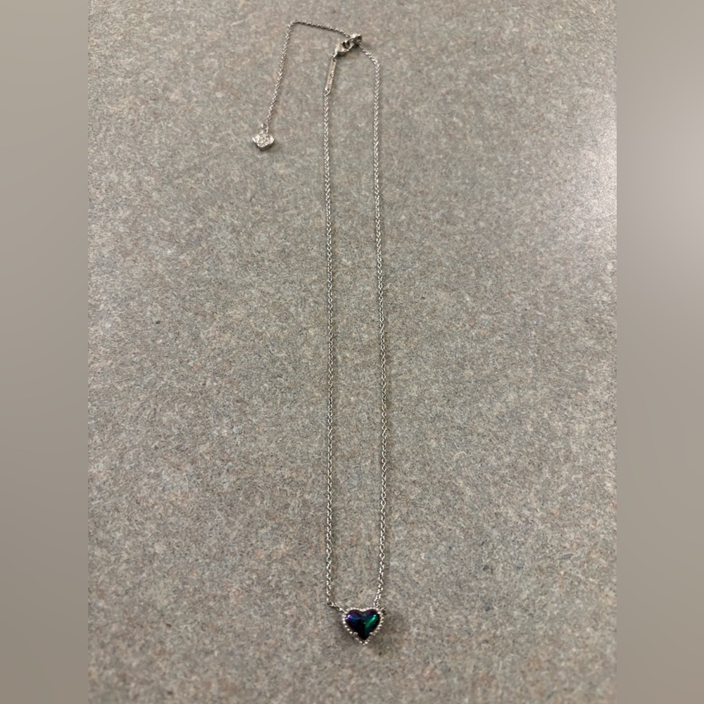 SOLD Kendra Scott Anna Heart Pendant Necklace